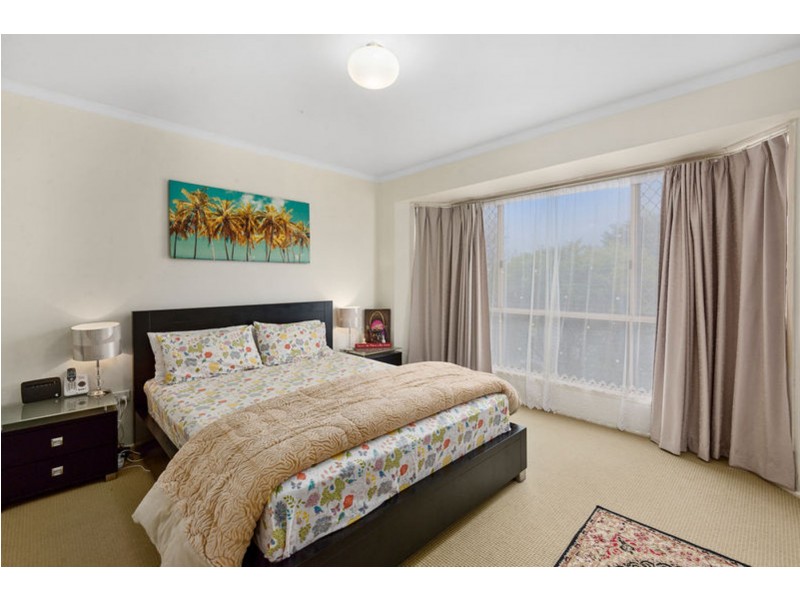 10 Poinsettia Court, Middle Ridge QLD 4350