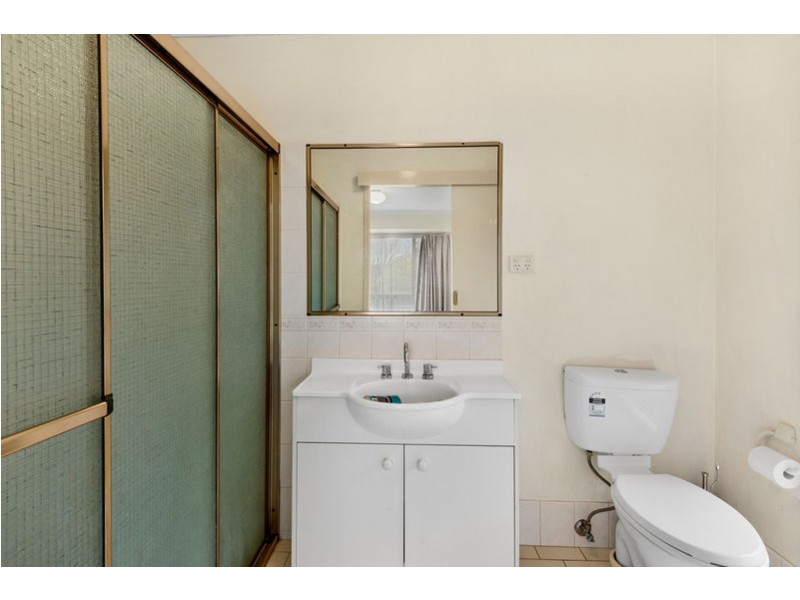 10 Poinsettia Court, Middle Ridge QLD 4350