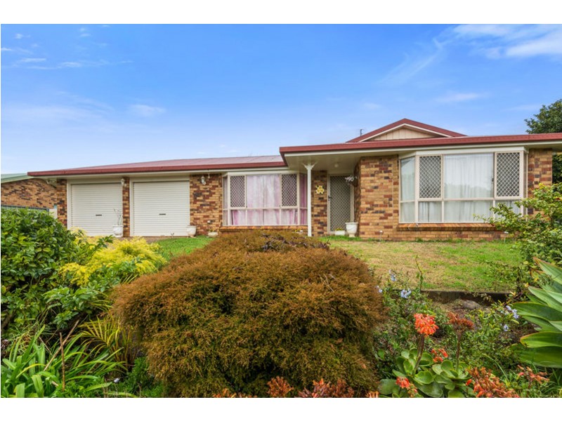 10 Poinsettia Court, Middle Ridge QLD 4350