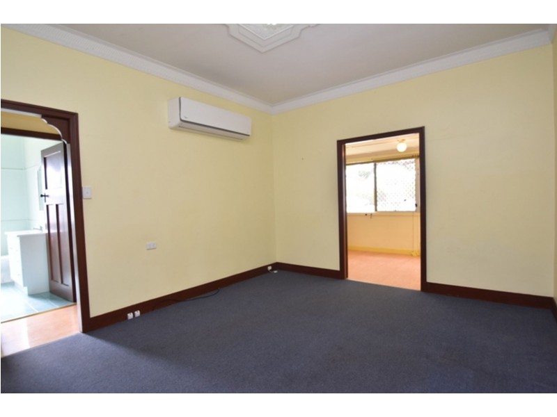 297a Hume Street, South Toowoomba QLD 4350