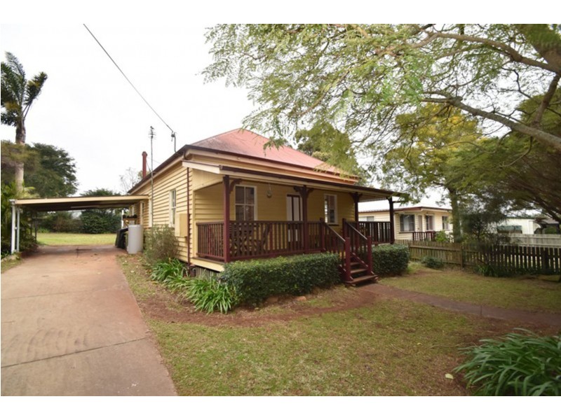 2 Potter Street, South Toowoomba QLD 4350