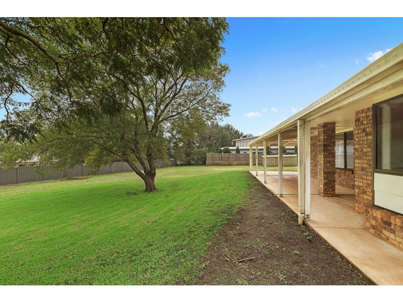 7 Glen Crescent, Highfields QLD 4352