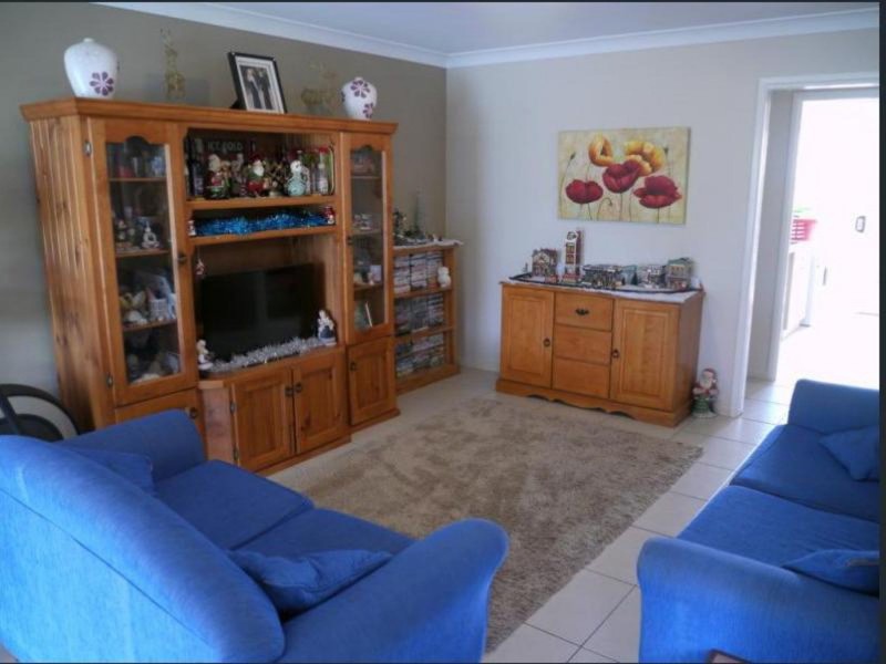 2 Walls Drive, Kearneys Spring QLD 4350