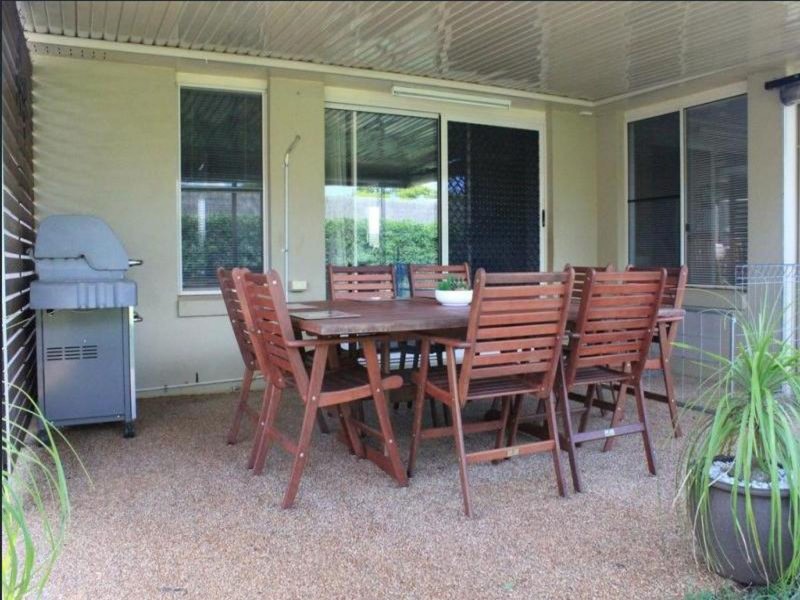 2 Walls Drive, Kearneys Spring QLD 4350