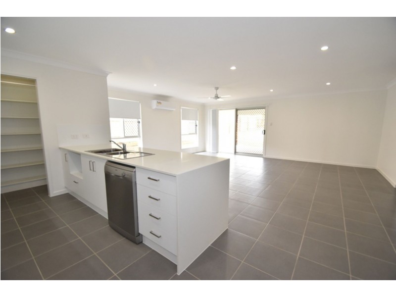 13 Sienna Drive, Glenvale QLD 4350
