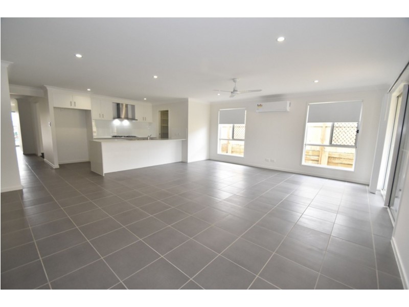 13 Sienna Drive, Glenvale QLD 4350