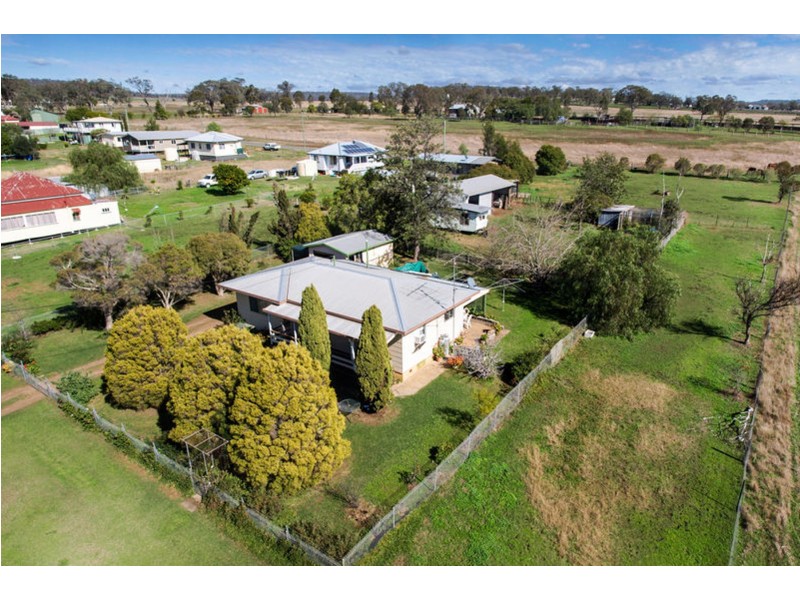 4 Harrow Street, Greenmount QLD 4359