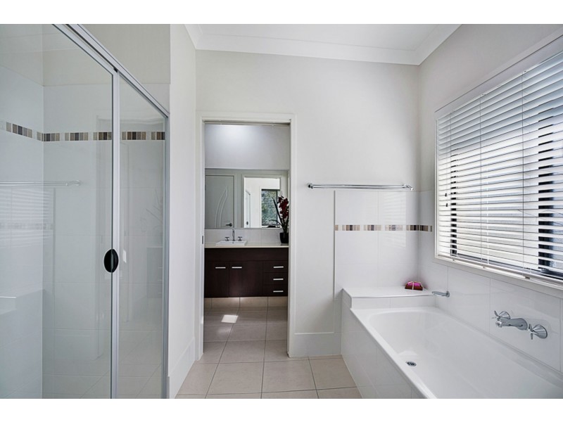 153 Roches Road, Withcott QLD 4352