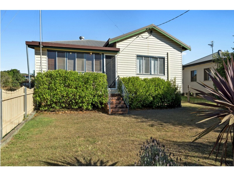 40 Dalmeny Street, Wilsonton QLD 4350