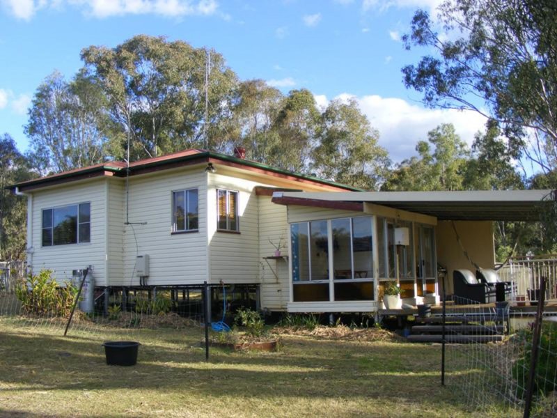 43 Cemetery Road, Murphys Creek QLD 4352