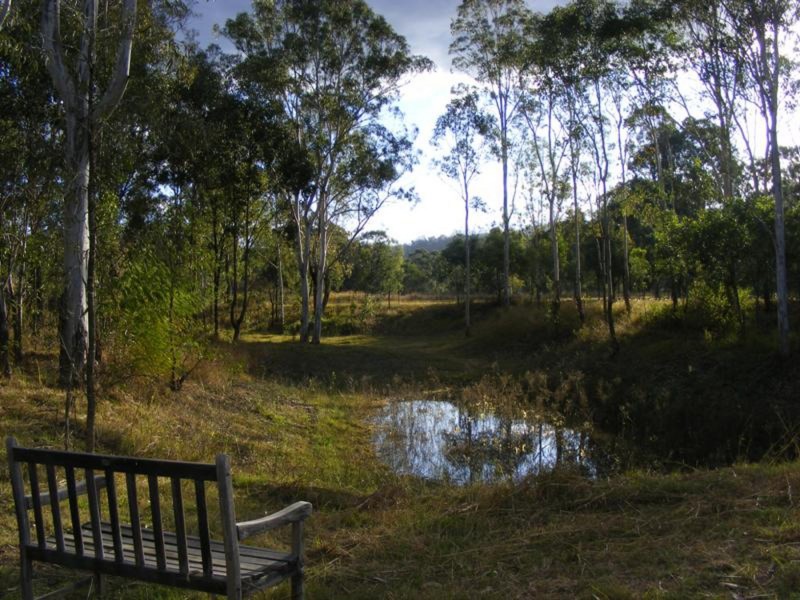 43 Cemetery Road, Murphys Creek QLD 4352