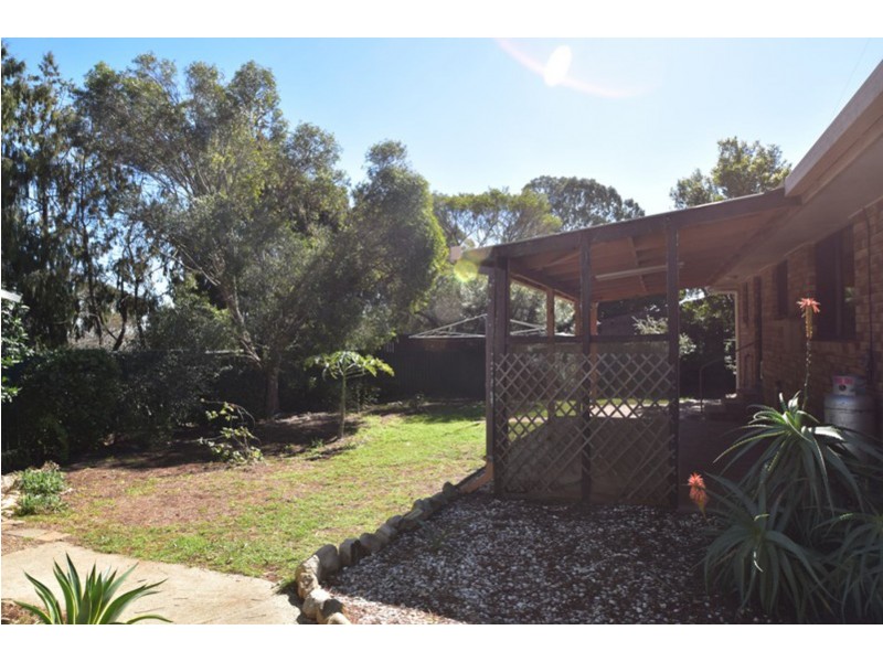 20 Damian Crescent, Kearneys Spring QLD 4350