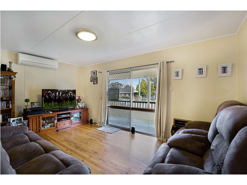 13 Quelch Street, Rockville QLD 4350