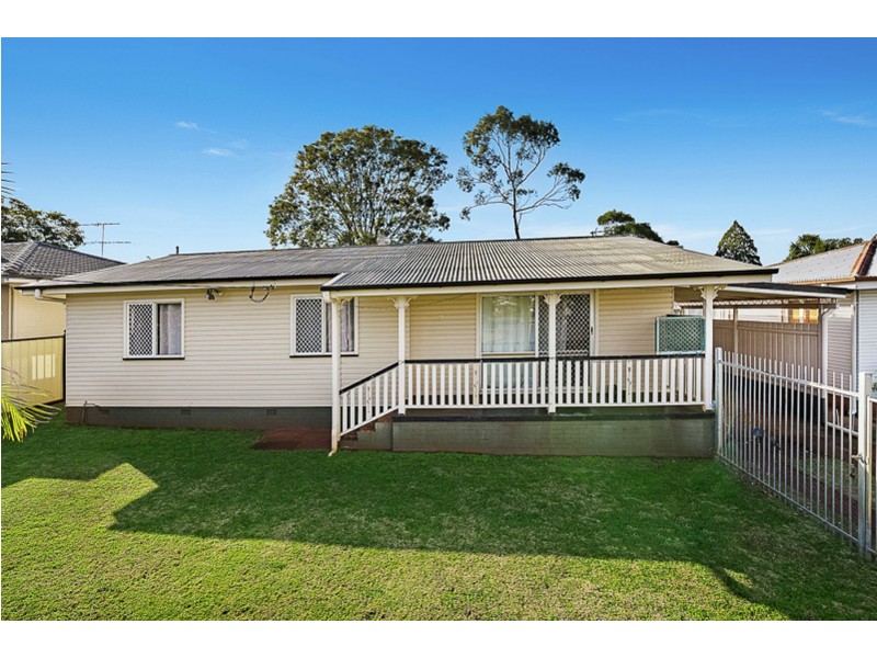 13 Quelch Street, Rockville QLD 4350