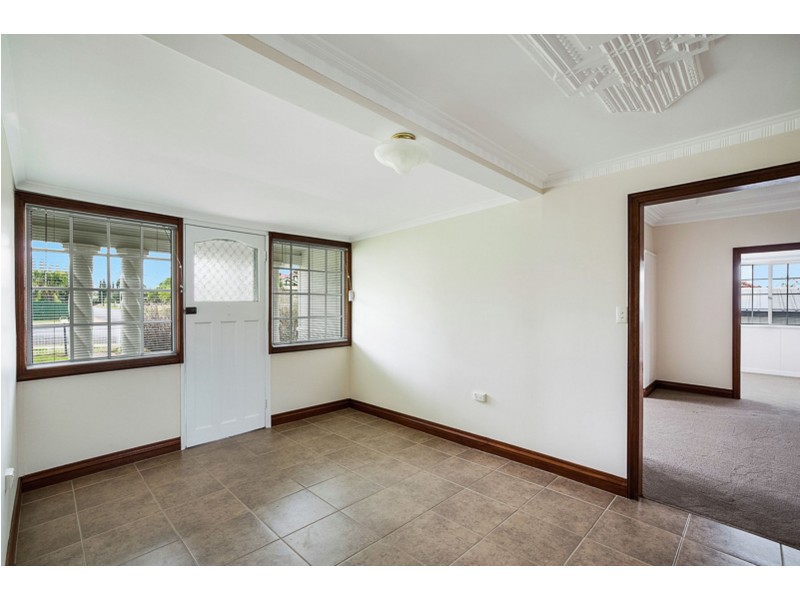 24 Vacy Street, Newtown QLD 4350