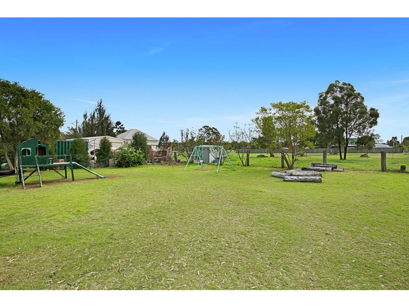 15 Hartwig Street, Goombungee QLD 4354