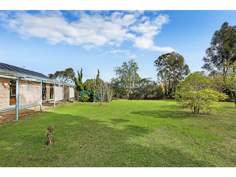 10 Kann Street, Goombungee QLD 4354