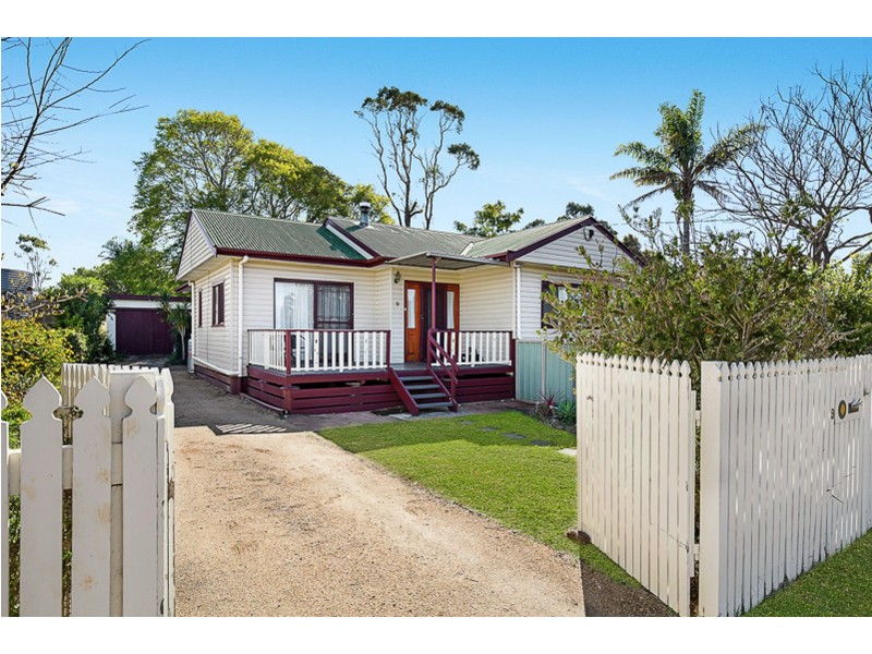 9 Burton Street, Harristown QLD 4350