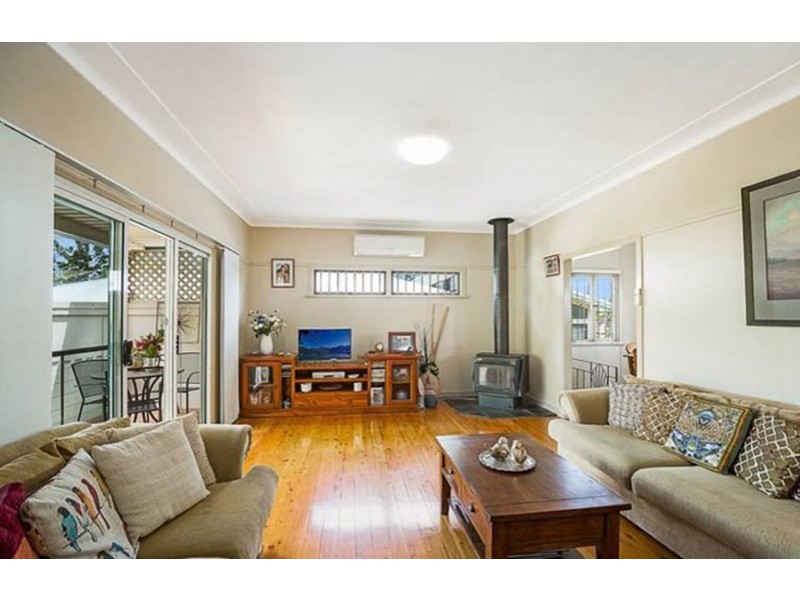 19 Suffolk Street, East Toowoomba QLD 4350