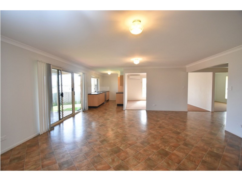 13 Cuttaburra Crescent, Glenvale QLD 4350