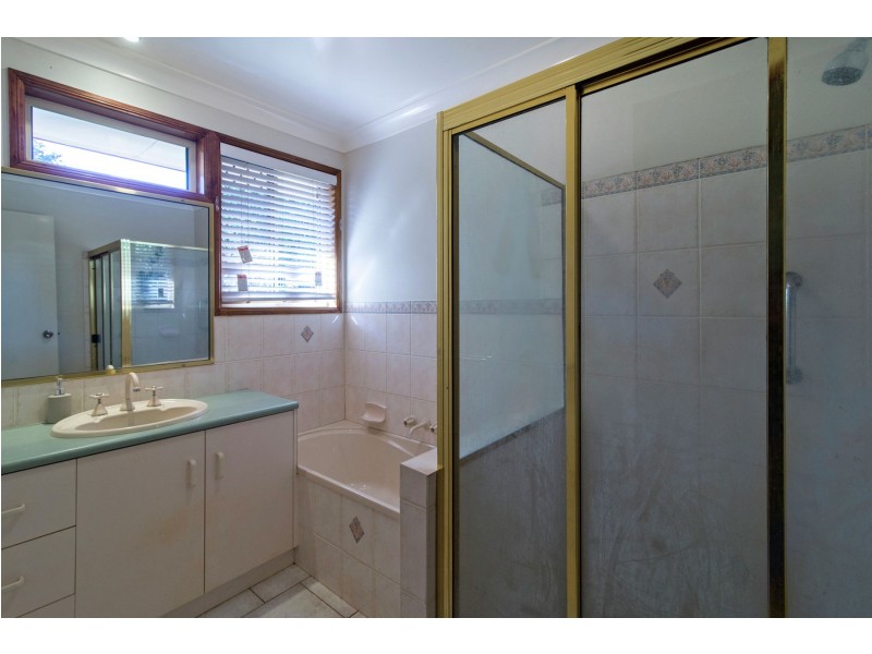 7 Honeysuckle Drive, Glenvale QLD 4350