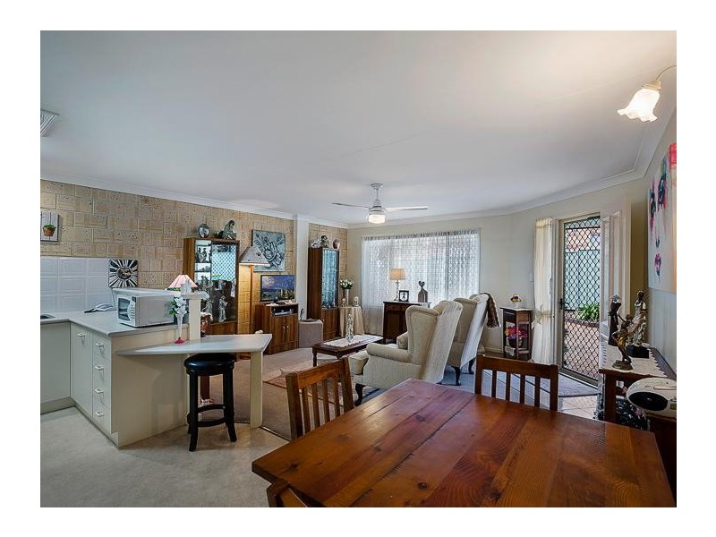 3/242 Spring Street, Kearneys Spring QLD 4350