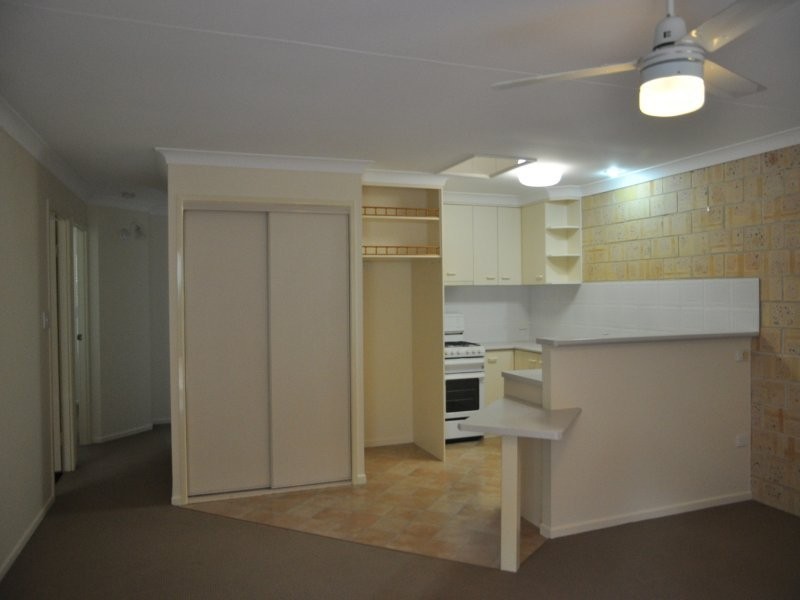 3/242 Spring Street, Kearneys Spring QLD 4350