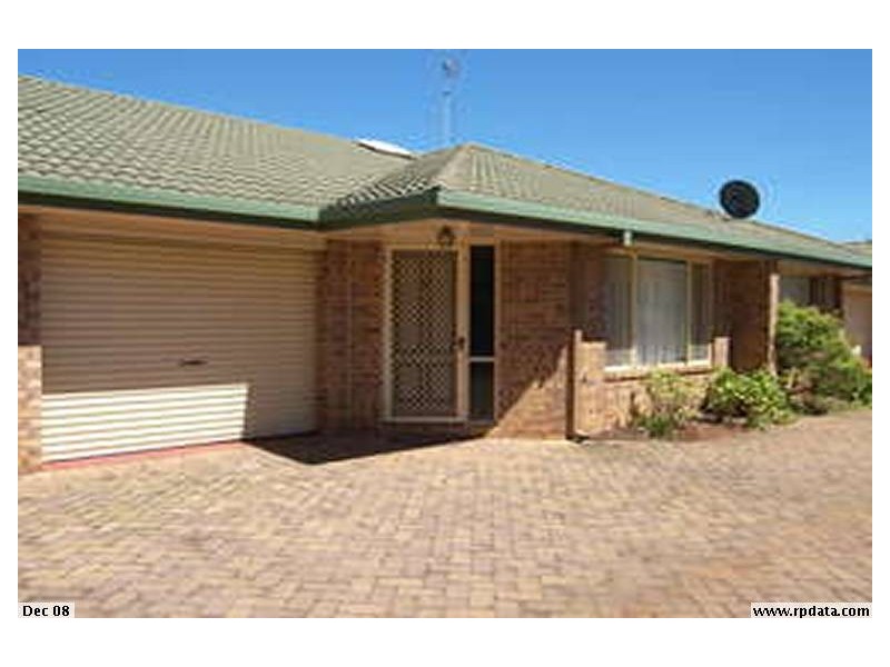 3/242 Spring Street, Kearneys Spring QLD 4350