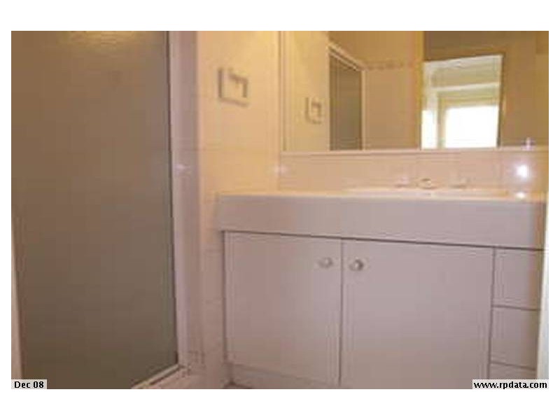 3/242 Spring Street, Kearneys Spring QLD 4350