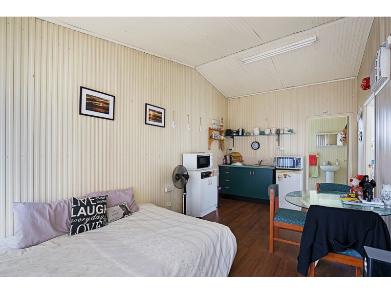 6 Jacqueline Street, Glenvale QLD 4350