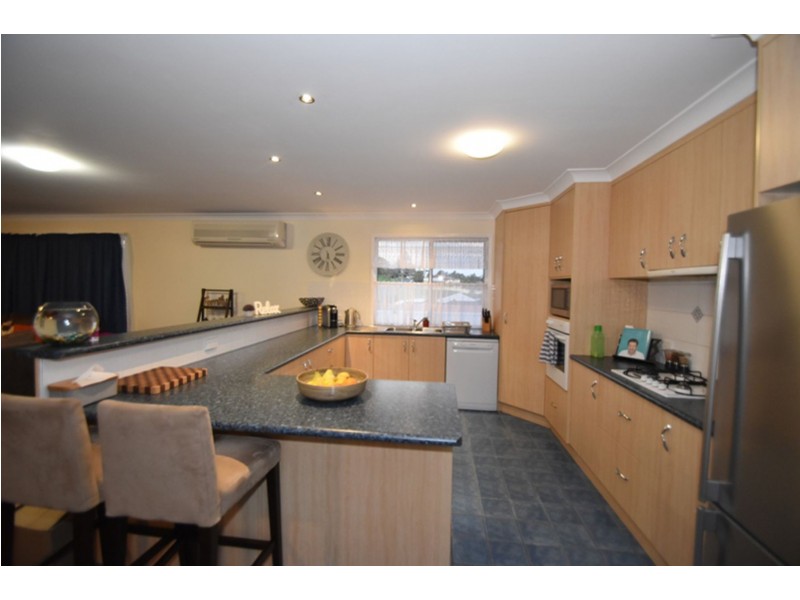 66 Barlow Street, Wilsonton QLD 4350