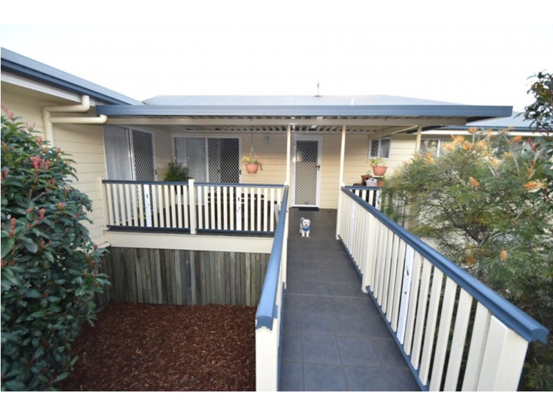 66 Barlow Street, Wilsonton QLD 4350