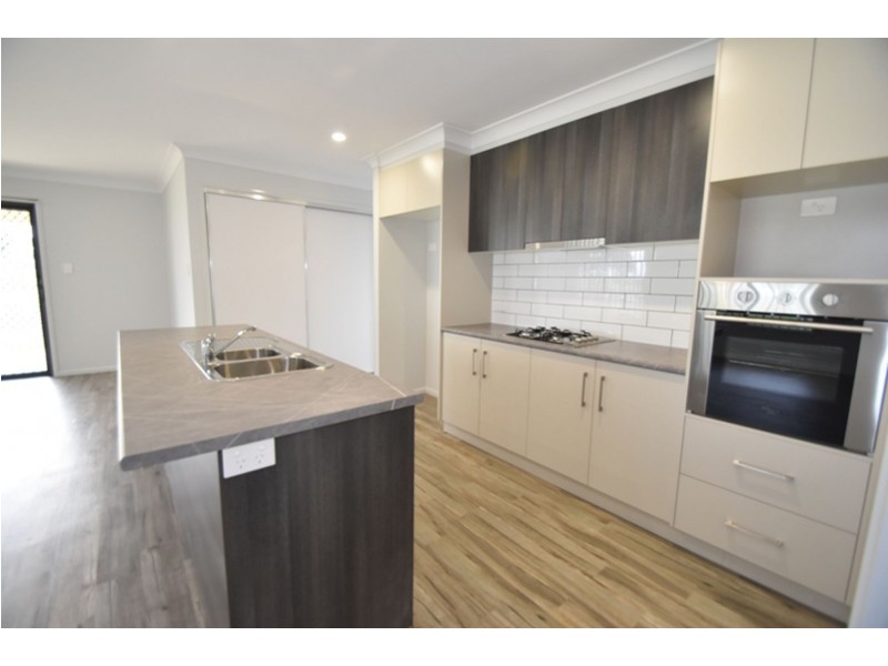 31 Ruby Street, Kingsthorpe QLD 4400