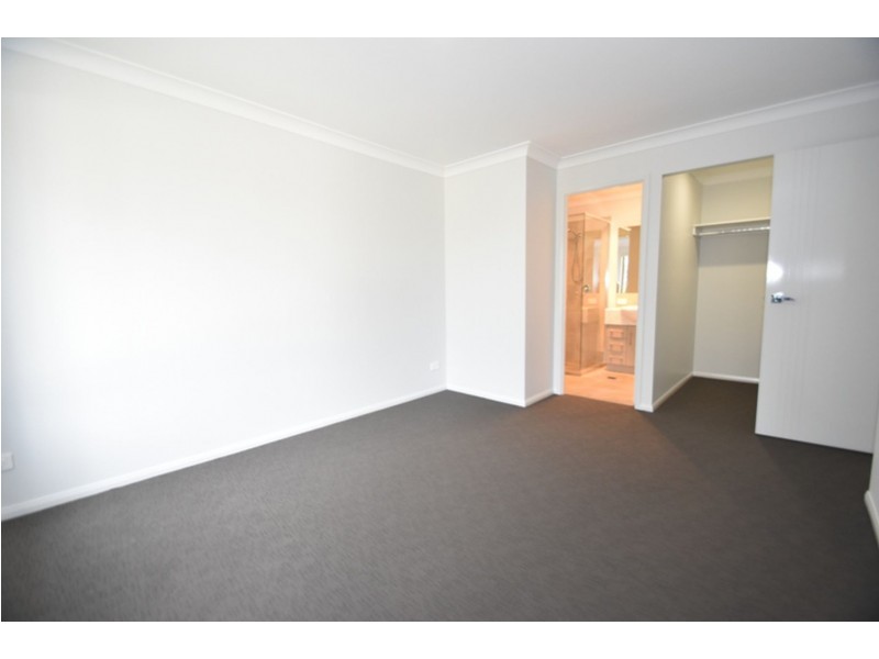 31 Ruby Street, Kingsthorpe QLD 4400