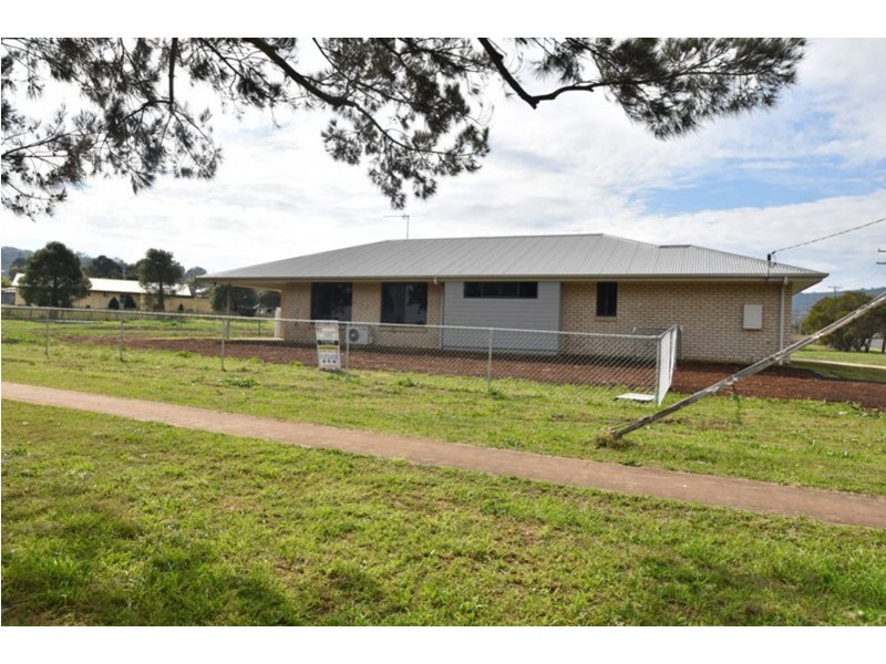 31 Ruby Street, Kingsthorpe QLD 4400