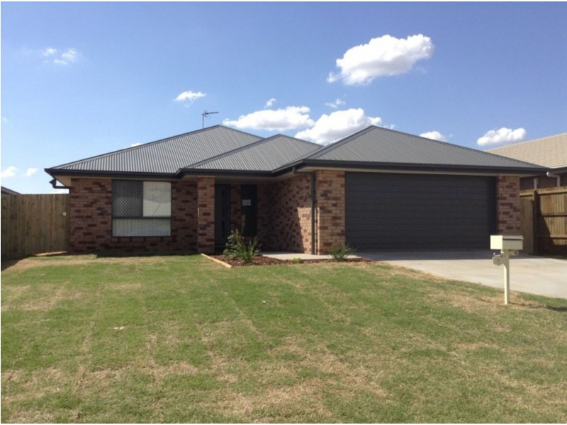 11 Abbey Street, Cranley QLD 4350