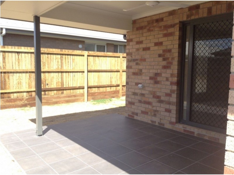 11 Abbey Street, Cranley QLD 4350
