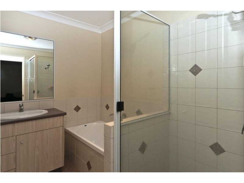 2/6 Ball Street, Drayton QLD 4350