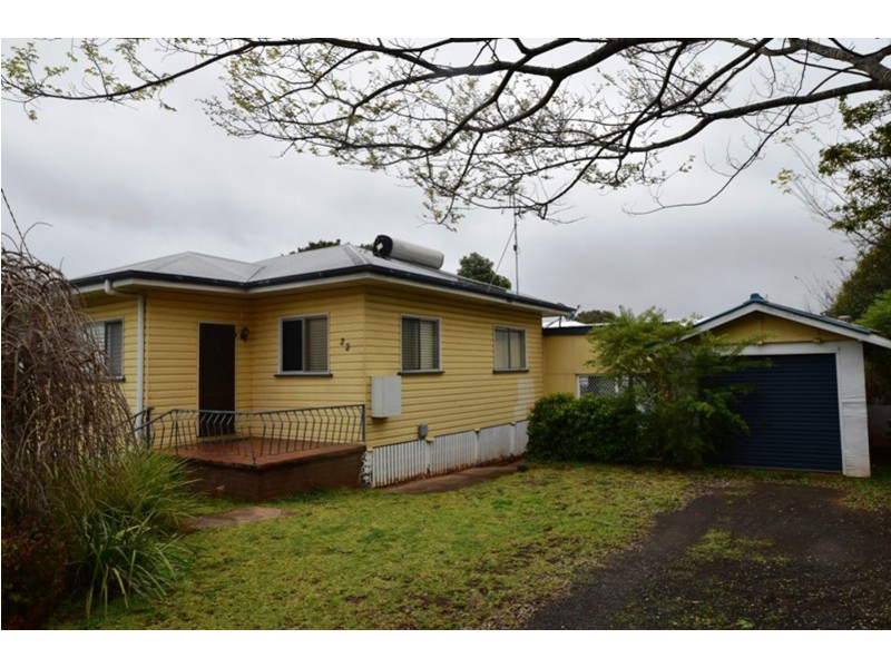 33 McIntyre Street, Centenary Heights QLD 4350