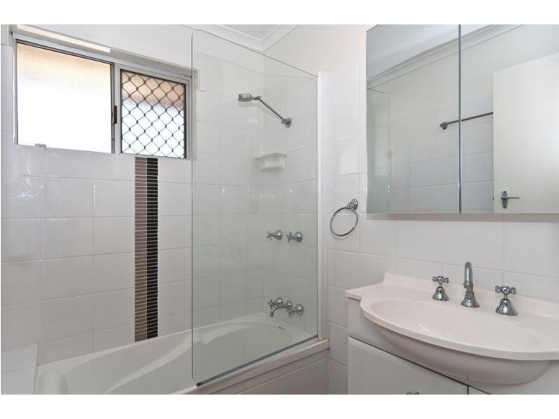 6/335 West Street, Harristown QLD 4350