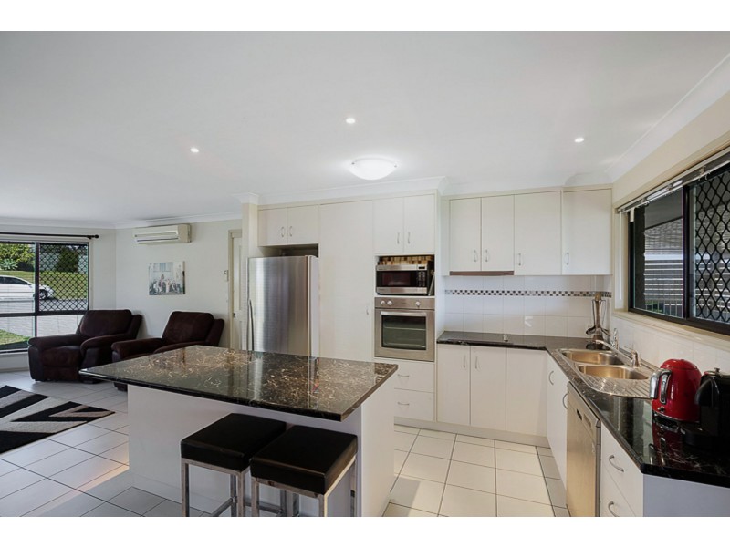14 Schaefer Court, Westbrook QLD 4350