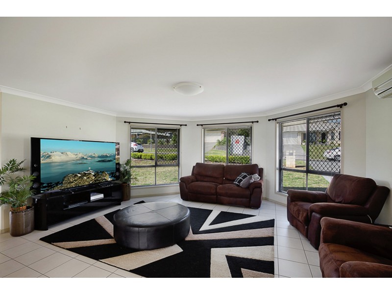 14 Schaefer Court, Westbrook QLD 4350