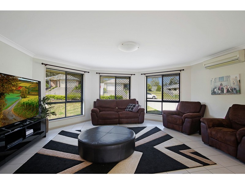 14 Schaefer Court, Westbrook QLD 4350