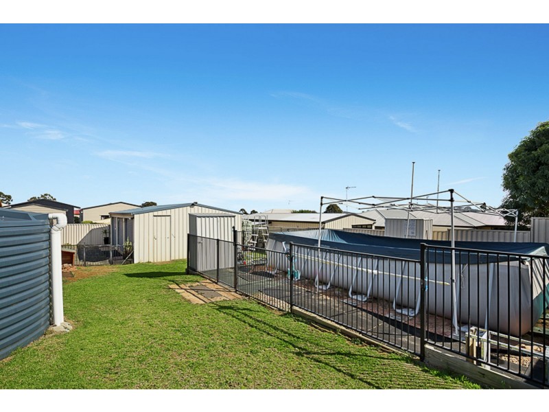 14 Schaefer Court, Westbrook QLD 4350