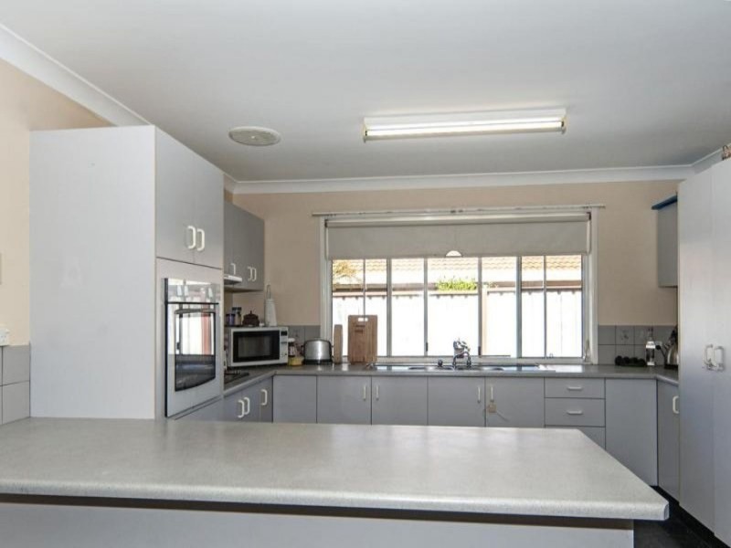 5 Qantas Court, Wilsonton QLD 4350