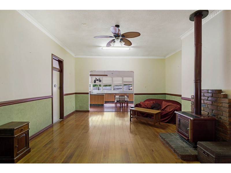 14 Rowland Court, Gowrie Mountain QLD 4350