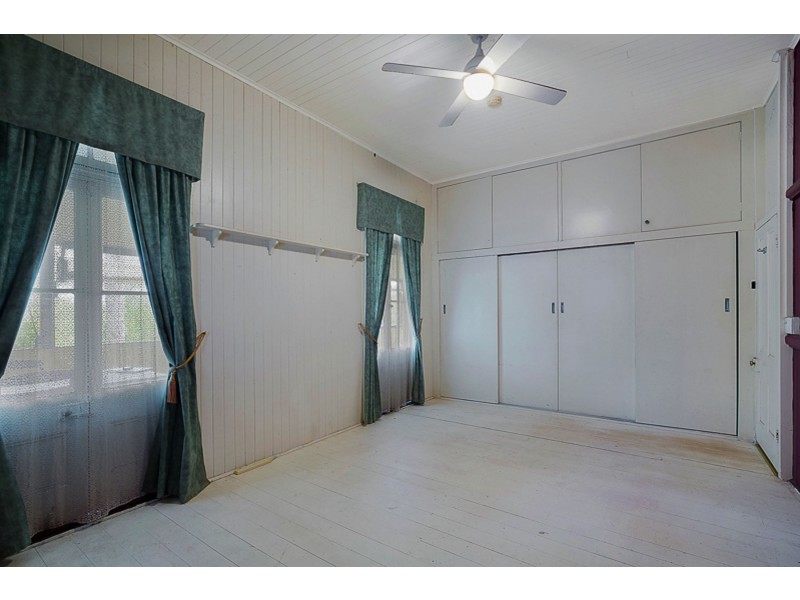 14 Rowland Court, Gowrie Mountain QLD 4350