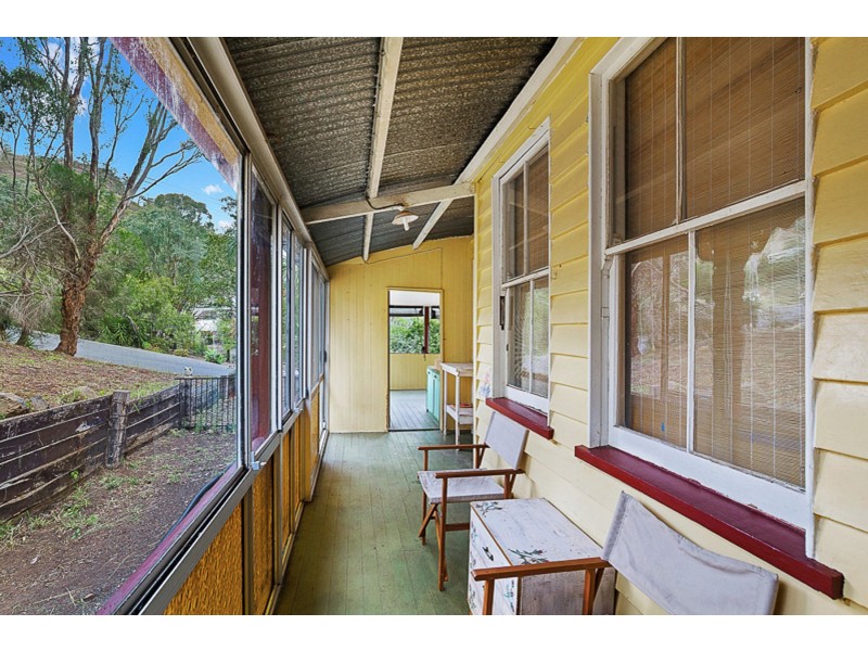 14 Rowland Court, Gowrie Mountain QLD 4350