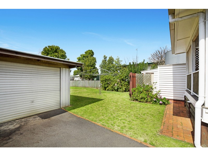 38 Cay Street, Newtown QLD 4350