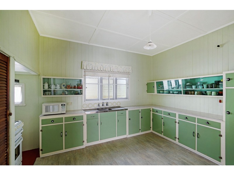 38 Cay Street, Newtown QLD 4350